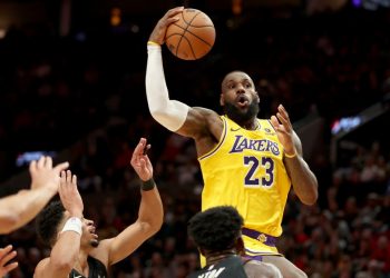Lebron James se convierte en el primer jugador en anotar 39,000 puntos en la NBA