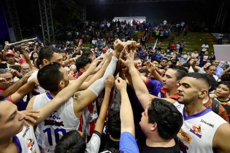 Brujos de Izalco disputará la final en la LMB. Fotos: Indes.
