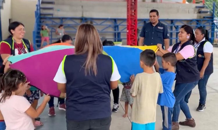 Los niños disfrutaron de diversas actividades
lúdicas, educativas y recreativas en los
diferentes albergues.