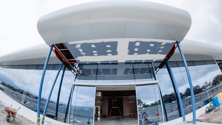 La nueva terminal contará con modernas instalaciones de Migraciones, Aduanas, área de estar, y un salón VIP con acceso a comida y bebidas.