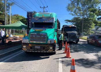 El VMT inicia revisión técnica a los camiones que trabajarán durante la zafra