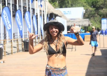 Yael Shmukler, turista israelí, cautivada por Playa Las Flores