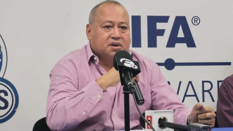 Samuel Gálvez, presidente de la Liga Mayor, espera la resolución de la Fesfut sobre la final