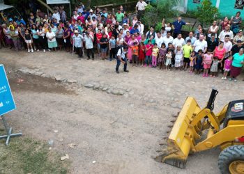 Obras Municipales inicia programa de mejoramiento vial en San Francisco Gotera, en Morazán