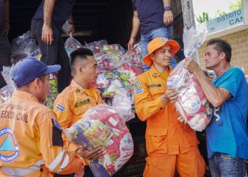 Entregan paquetes con alimentos en La Unión y Usulután a afectados por Pilar