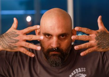 «Estamos tratando de hacer historia junto al público metalero salvadoreño»: Eduardo Rodríguez, voz y guitarrista de Araña
