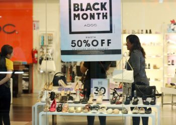 Salvadoreños prevén gastar entre $50 y $250 en el «viernes negro»