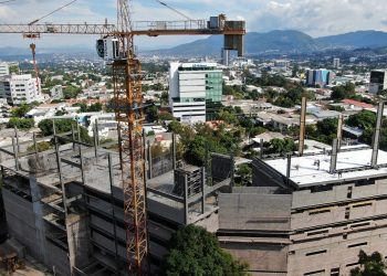 Casalco reporta más de 49 edificios en construcción en San Salvador