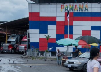 Camiones salvadoreños varados en Panamá empiezan retorno