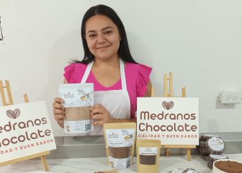 Abigaíl tomó la herencia del negocio que dejó su madre