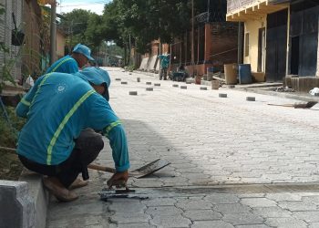 Obras Municipales está reparando la calle hacia El Capulín en Moncagua, San Miguel
