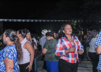 Migueleños bailaron al ritmo de las chanchonas en festival campirano