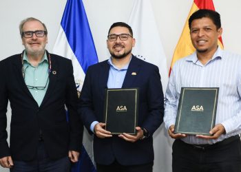 La ASA firma convenio para mejorar la gestión de los recursos hídricos en Suchitoto
