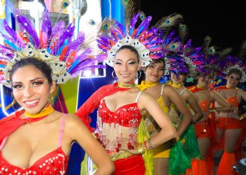 San Miguel cierra sus fiestas patronales con el gran carnaval