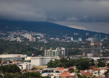 Tormenta tropical Pilar se aleja de Centroamérica
