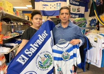 Salvadoreños triunfan en Chicago con negocios nostálgicos
