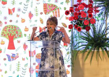 Este fue el emotivo discurso de la presidenta de Miss Universo, Paula Shugart, para El Salvador