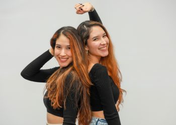 «La música es la oportunidad para expresarnos y mostrar el talento que hay en El Salvador», Malih, dueto musical