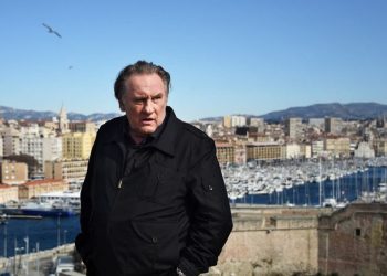 Justicia francesa investiga muerte de actriz que acusó a Depardieu de agresiones sexuales