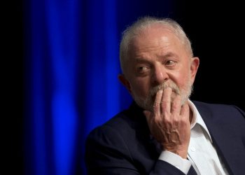 Los desafíos de Lula tras un primer año de logros y polémicas