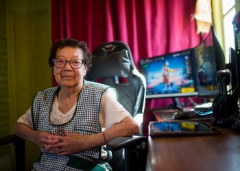 «Mami Nena», la abuela chilena estrella de los videojuegos