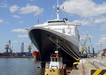 Gigantes del transporte marítimo evitarán el mar Rojo tras varios ataques