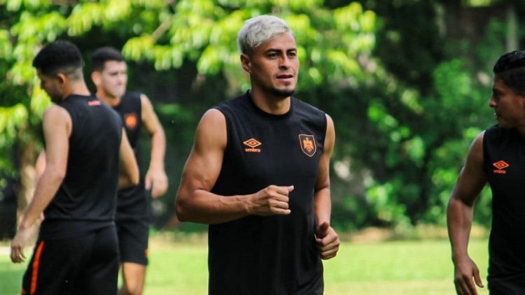 Darwin Cerén, emocionado por jugar su primera final en el país