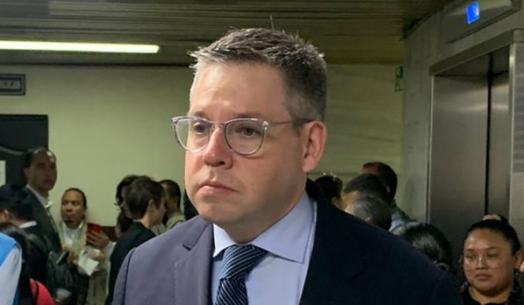Coordinación. El funcionario destacó que estados unidos está trabajando con el gobierno de El Salvador en otras áreas.