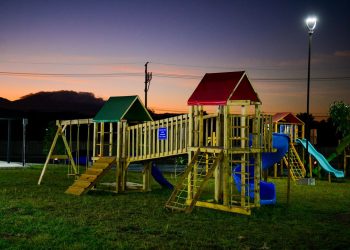 Obras Públicas inaugura parque público en San Juan Opico
