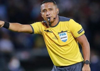 El salvadoreño Iván Barton ha sido nominado a Mejor Árbitro de 2023