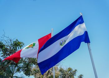 El Salvador anuncia exoneración de visa para ciudadanos peruanos que ingresen al país como turistas