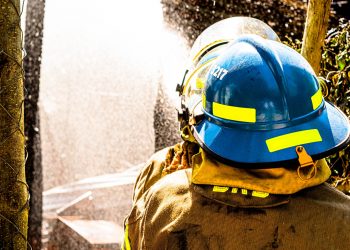 Mujer muere en incendio en Mercado Municipal de Ahuachapán