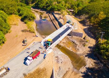 Fovial finalizará en enero el puente sobre el río Taisihuat de San Miguel