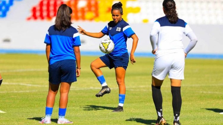 Este domingo, la Selecta femenina enfrenta a Nicaragua