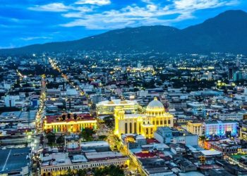 El Salvador proyecta un crecimiento económico del 2.7 % para 2023