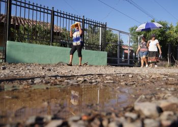 Dirección de Obras Municipales transformará calle de tierra en Pasaquina, de La Unión