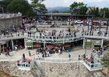 Visitas a destinos turísticos de El Salvador han crecido un 300 % en temporada navideña 2023