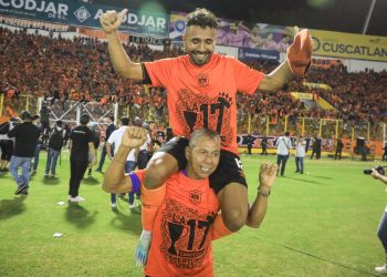 La celebración de los Santos Ortiz, que robaron cámara en la final