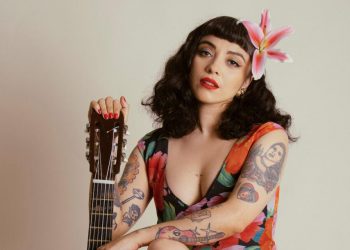 Mon Laferte confirma gira para primer semestre de 2024