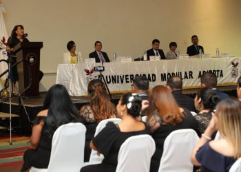 Universidad Modular Abierta gradúa a más de 200 profesionales
