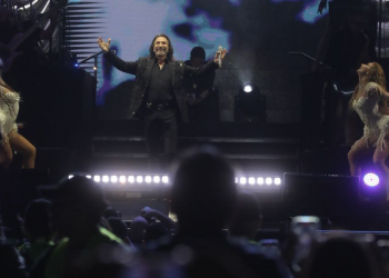 «¡Qué viva El Salvador y que Dios lo siga bendiciendo, por siempre!», Marco Antonio Solís, cantautor mexicano