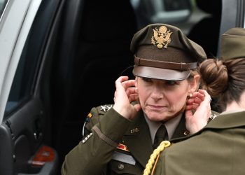 EE. UU. envía a altos cargos militar y antinarcóticos a Ecuador para abordar lucha contra crimen