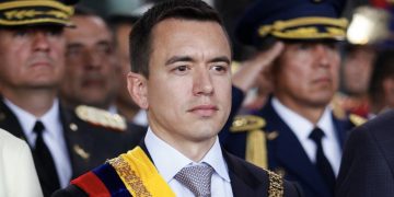 Presidente Daniel Noboa plantea subir el IVA para eliminar la violencia en Ecuador
