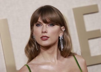 Así fue la curiosa noche de Taylor Swift en la gala de los Globos de Oro