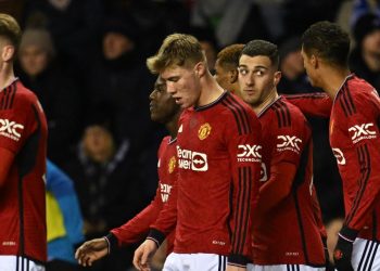 Manchester United cumple en Wigan en la FA Cup con goles portugueses