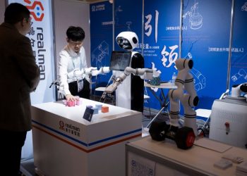 Los destacados de la feria CES: Cabezas parlantes, aerotaxis y mascotas vigiladas