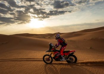 Muere el piloto español Carles Falcón, herido de gravedad durante el Dakar
