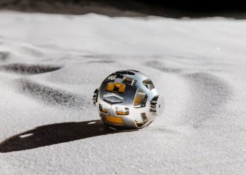 Japón tiene la esperanza de reactivar su sonda en la Luna
