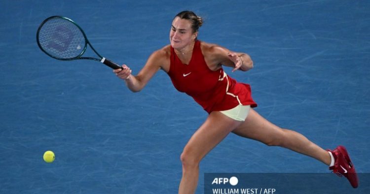 La bielorrusa Aryna Sabalenka se coronó campeona por segundo año consecutivo en el Abierto de Australia. Fotos/AFP
