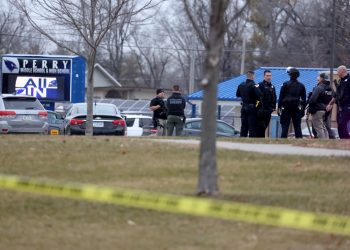 Reportan «múltiples víctimas por disparos», en el primer día de clases de una escuela de Iowa, Estados Unidos